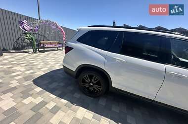 Внедорожник / Кроссовер Honda Pilot 2021 в 
