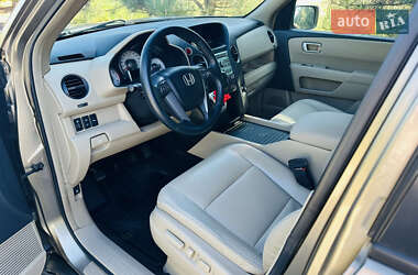 Позашляховик / Кросовер Honda Pilot 2009 в 