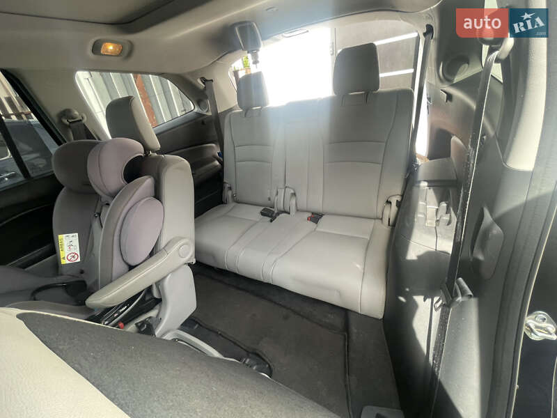 Внедорожник / Кроссовер Honda Pilot 2016 в Киеве