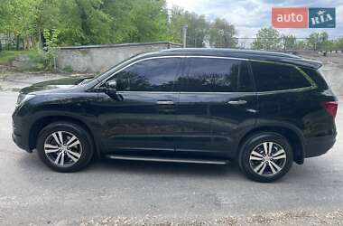 Позашляховик / Кросовер Honda Pilot 2018 в 