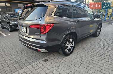 Внедорожник / Кроссовер Honda Pilot 2015 в 