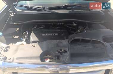 Позашляховик / Кросовер Honda Pilot 2009 в 