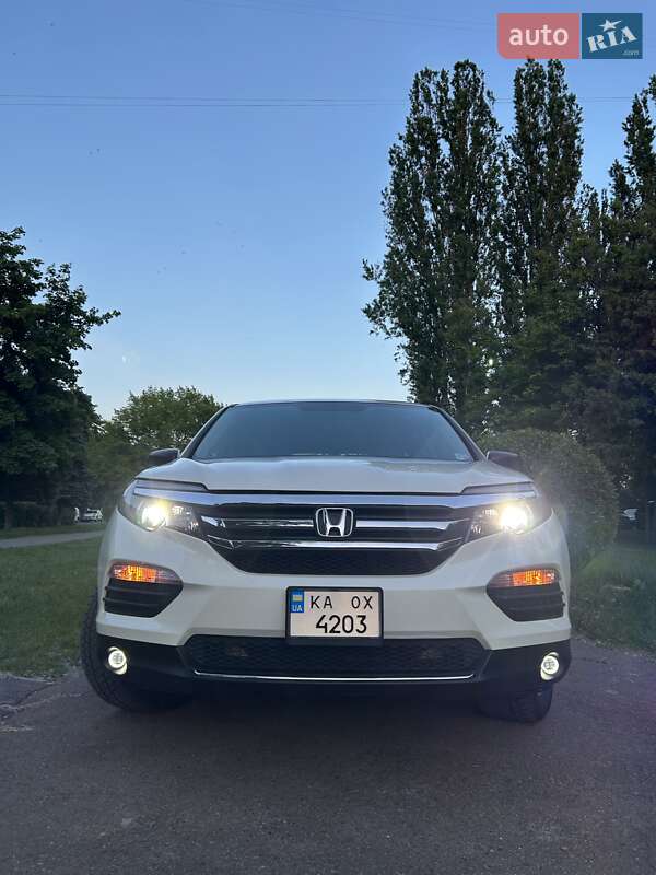 Позашляховик / Кросовер Honda Pilot 2018 в Києві