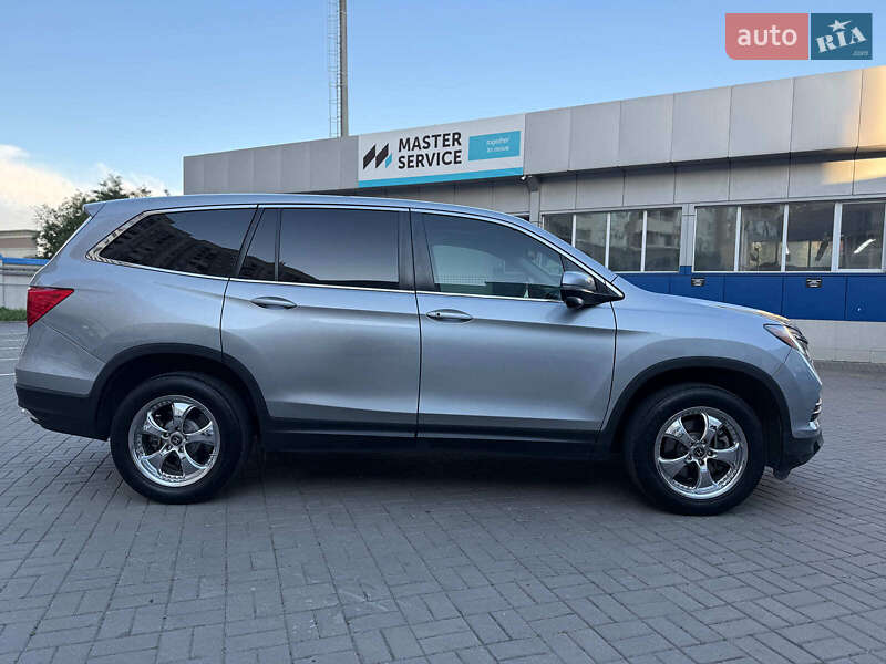 Внедорожник / Кроссовер Honda Pilot 2016 в Одессе