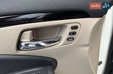 Внедорожник / Кроссовер Honda Pilot 2017 в 