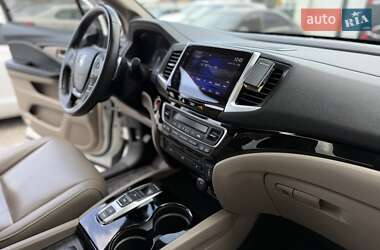 Внедорожник / Кроссовер Honda Pilot 2017 в 