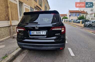 Внедорожник / Кроссовер Honda Pilot 2018 в 