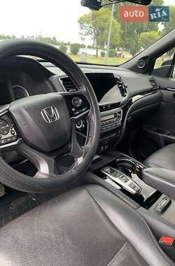 Внедорожник / Кроссовер Honda Pilot 2019 в 