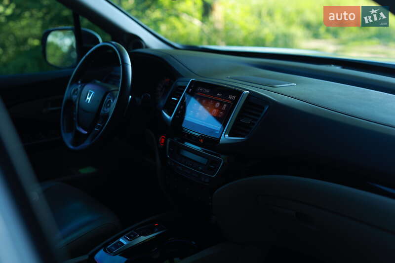 Внедорожник / Кроссовер Honda Pilot 2017 в Лубнах