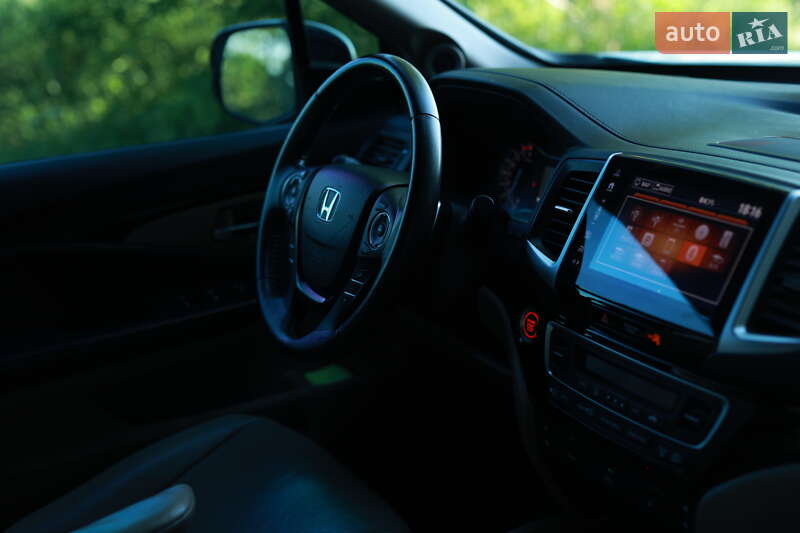 Внедорожник / Кроссовер Honda Pilot 2017 в Лубнах