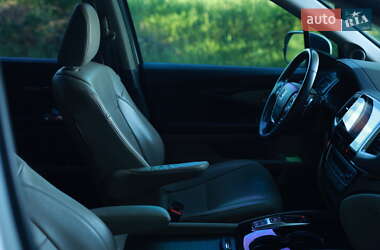 Внедорожник / Кроссовер Honda Pilot 2017 в 