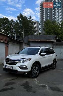 Внедорожник / Кроссовер Honda Pilot 2017 в 
