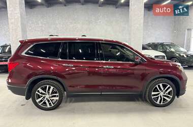 Внедорожник / Кроссовер Honda Pilot 2018 в 
