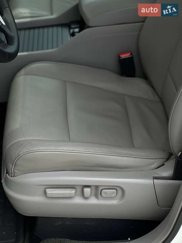 Внедорожник / Кроссовер Honda Pilot 2014 в Киеве