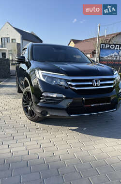 Внедорожник / Кроссовер Honda Pilot 2017 в 
