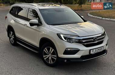 Внедорожник / Кроссовер Honda Pilot 2017 в 
