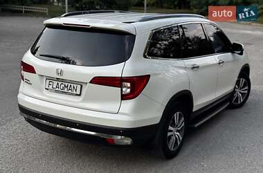 Внедорожник / Кроссовер Honda Pilot 2017 в 
