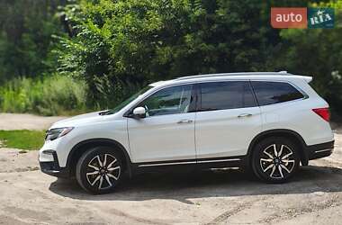 Внедорожник / Кроссовер Honda Pilot 2021 в 