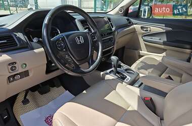 Внедорожник / Кроссовер Honda Pilot 2017 в 