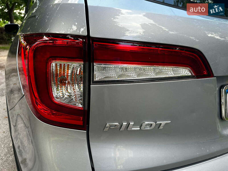 Внедорожник / Кроссовер Honda Pilot 2019 в Киеве