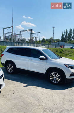 Внедорожник / Кроссовер Honda Pilot 2018 в 