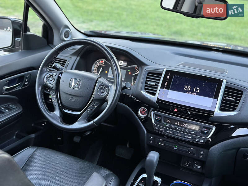 Внедорожник / Кроссовер Honda Pilot 2017 в Киеве
