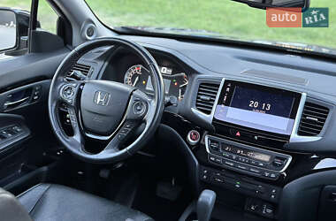 Внедорожник / Кроссовер Honda Pilot 2017 в 