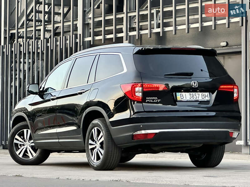 Внедорожник / Кроссовер Honda Pilot 2017 в Киеве