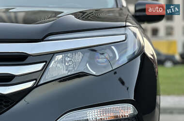 Внедорожник / Кроссовер Honda Pilot 2017 в 