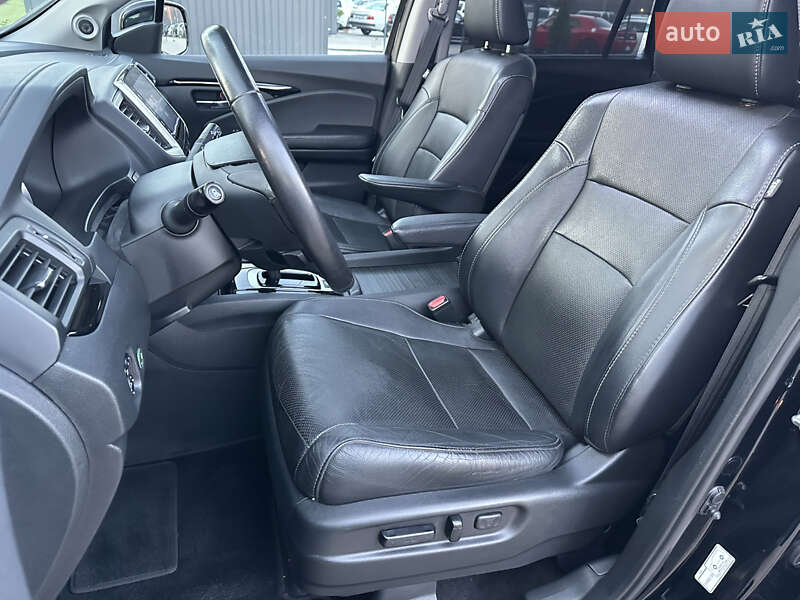 Внедорожник / Кроссовер Honda Pilot 2017 в Киеве