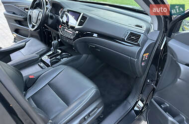 Внедорожник / Кроссовер Honda Pilot 2017 в 