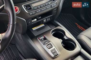 Внедорожник / Кроссовер Honda Pilot 2022 в 