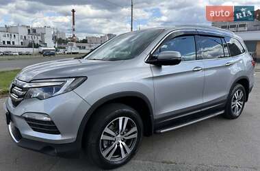 Внедорожник / Кроссовер Honda Pilot 2017 в Киеве