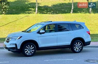 Внедорожник / Кроссовер Honda Pilot 2021 в 