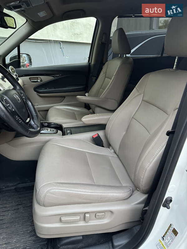 Внедорожник / Кроссовер Honda Pilot 2016 в Ровно фото 16 Внедорожник / Кроссовер Honda Pilot 2016 в Ровно