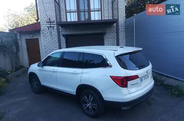 Внедорожник / Кроссовер Honda Pilot 2018 в 