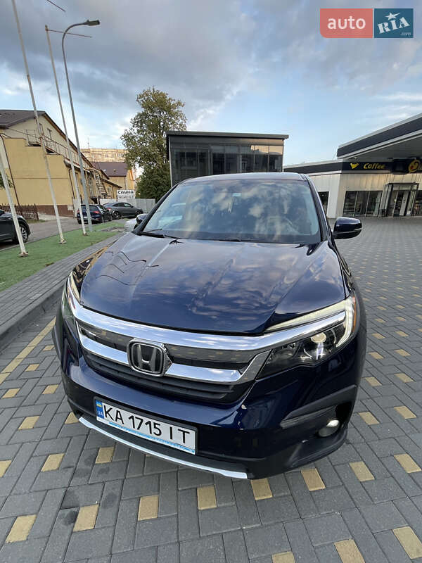 Внедорожник / Кроссовер Honda Pilot 2019 в 