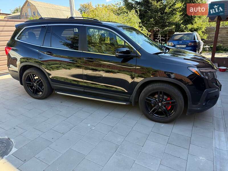 Внедорожник / Кроссовер Honda Pilot 2019 в 