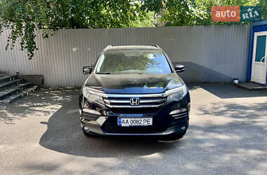 Позашляховик / Кросовер Honda Pilot 2017 в 