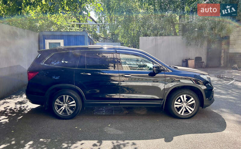 Позашляховик / Кросовер Honda Pilot 2017 в Києві фото 5 Позашляховик / Кросовер Honda Pilot 2017 в Києві