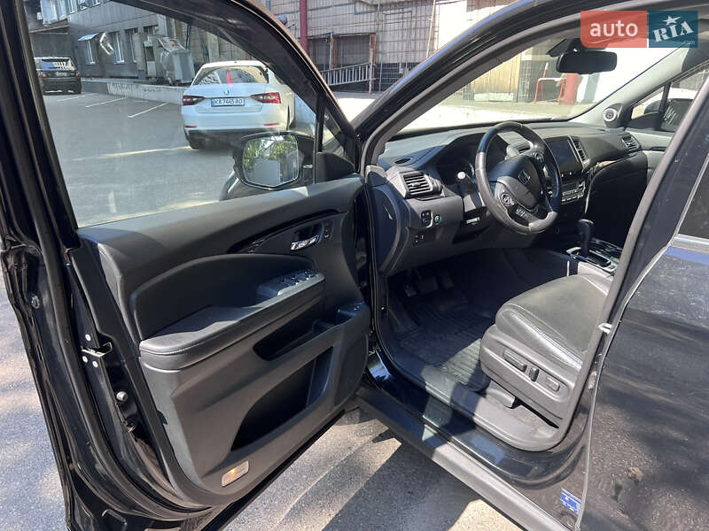Позашляховик / Кросовер Honda Pilot 2017 в Києві фото 10 Позашляховик / Кросовер Honda Pilot 2017 в Києві