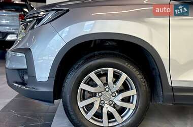 Позашляховик / Кросовер Honda Pilot 2018 в 