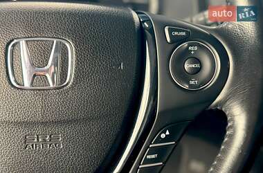 Позашляховик / Кросовер Honda Pilot 2018 в 