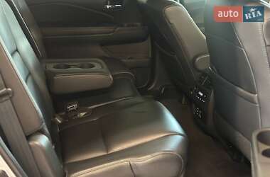 Позашляховик / Кросовер Honda Pilot 2018 в 