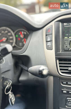 Позашляховик / Кросовер Honda Pilot 2006 в 
