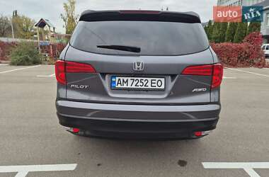 Позашляховик / Кросовер Honda Pilot 2018 в  фото 4 Позашляховик / Кросовер Honda Pilot 2018 в