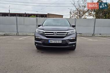 Позашляховик / Кросовер Honda Pilot 2018 в  фото 11 Позашляховик / Кросовер Honda Pilot 2018 в