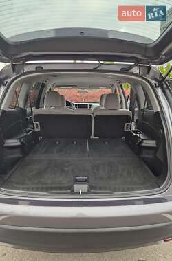 Позашляховик / Кросовер Honda Pilot 2018 в  фото 16 Позашляховик / Кросовер Honda Pilot 2018 в