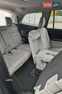 Позашляховик / Кросовер Honda Pilot 2018 в  фото 21 Позашляховик / Кросовер Honda Pilot 2018 в