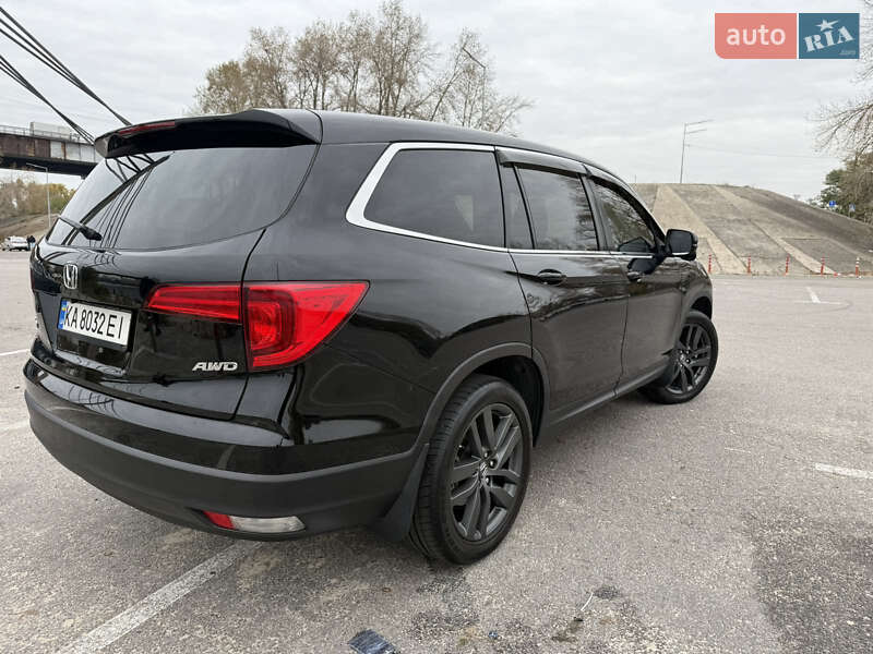 Позашляховик / Кросовер Honda Pilot 2017 в Києві